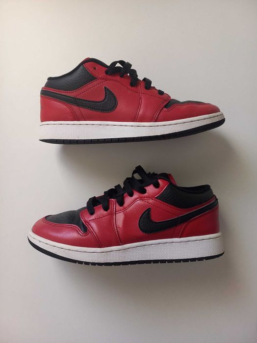 Jordan 1 Low оригинални кецове