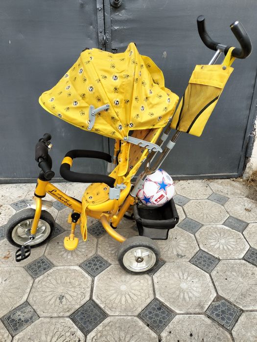 Велокаляска,в хорошем состоянии.