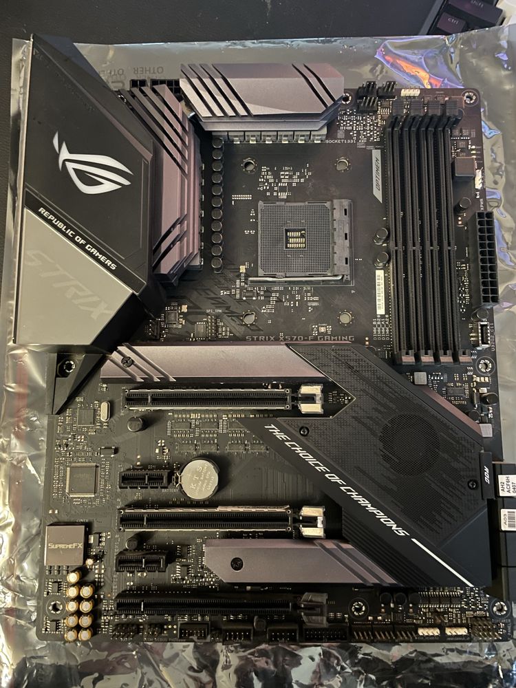 Motherboard Asus ROG Strix X570-F Gaming