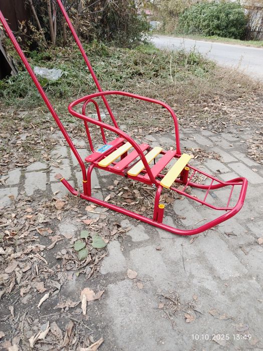 Продам санки детские