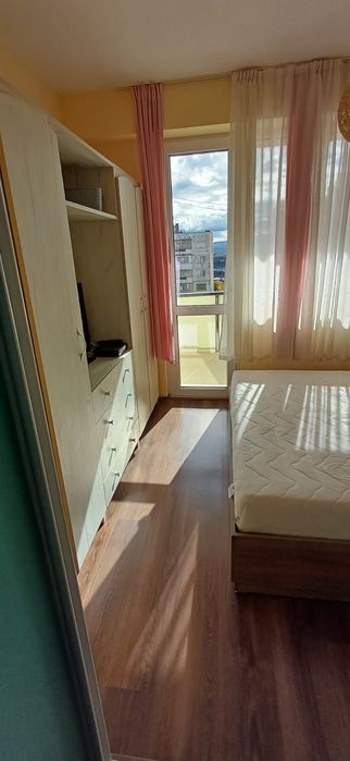 Отдавам апартамент