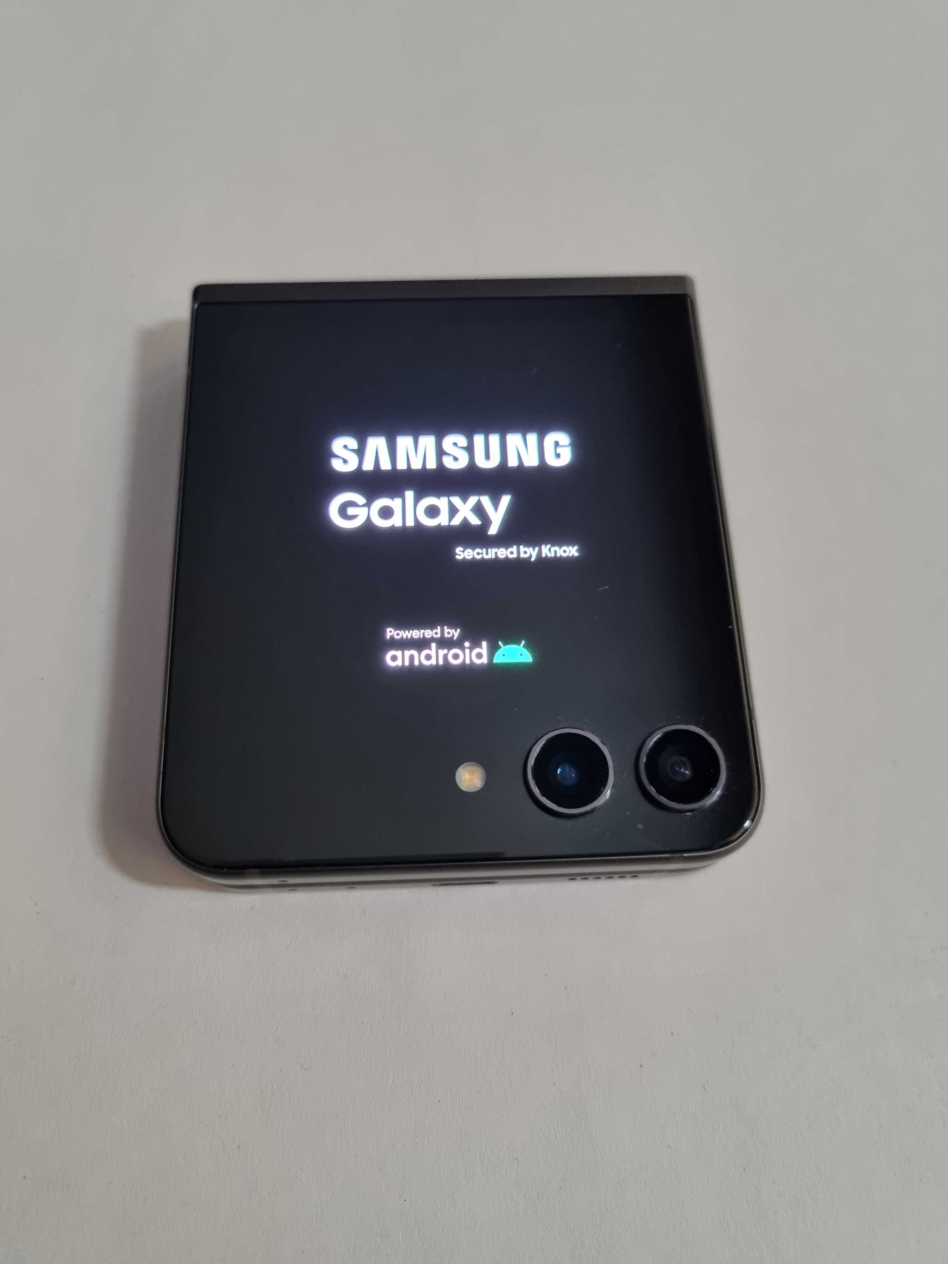 Telefon Samsung Galaxy Z Flip5, 8GB RAM, 512GB, 5G, Green