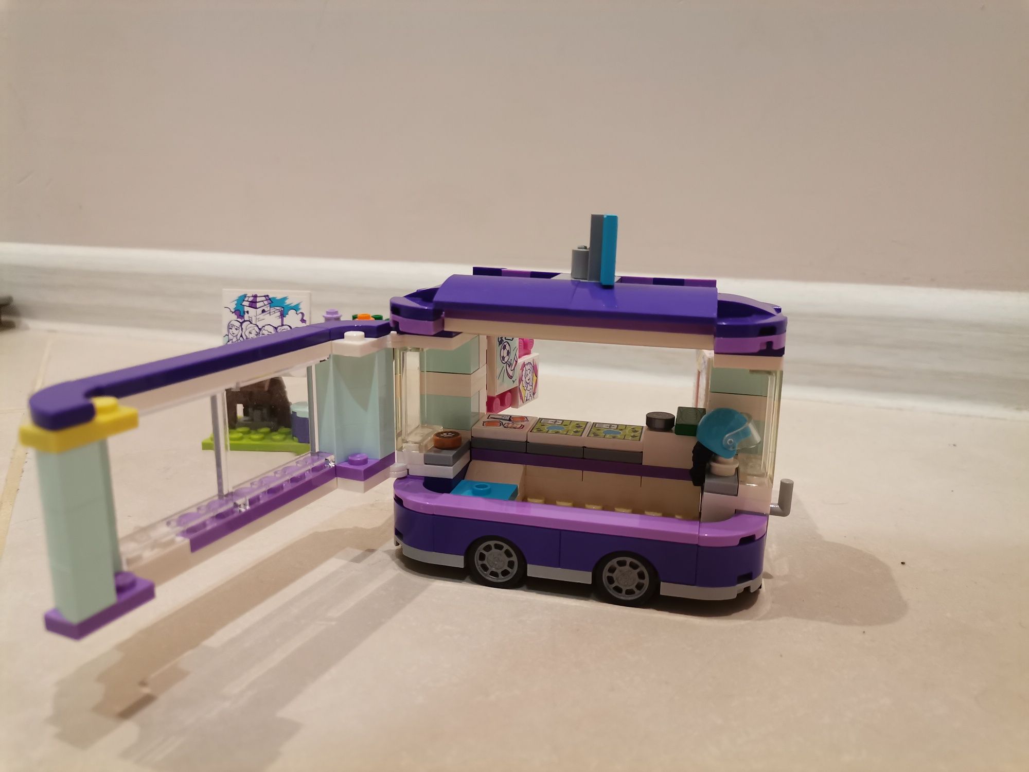 LEGO Friends Изложбата на Ема