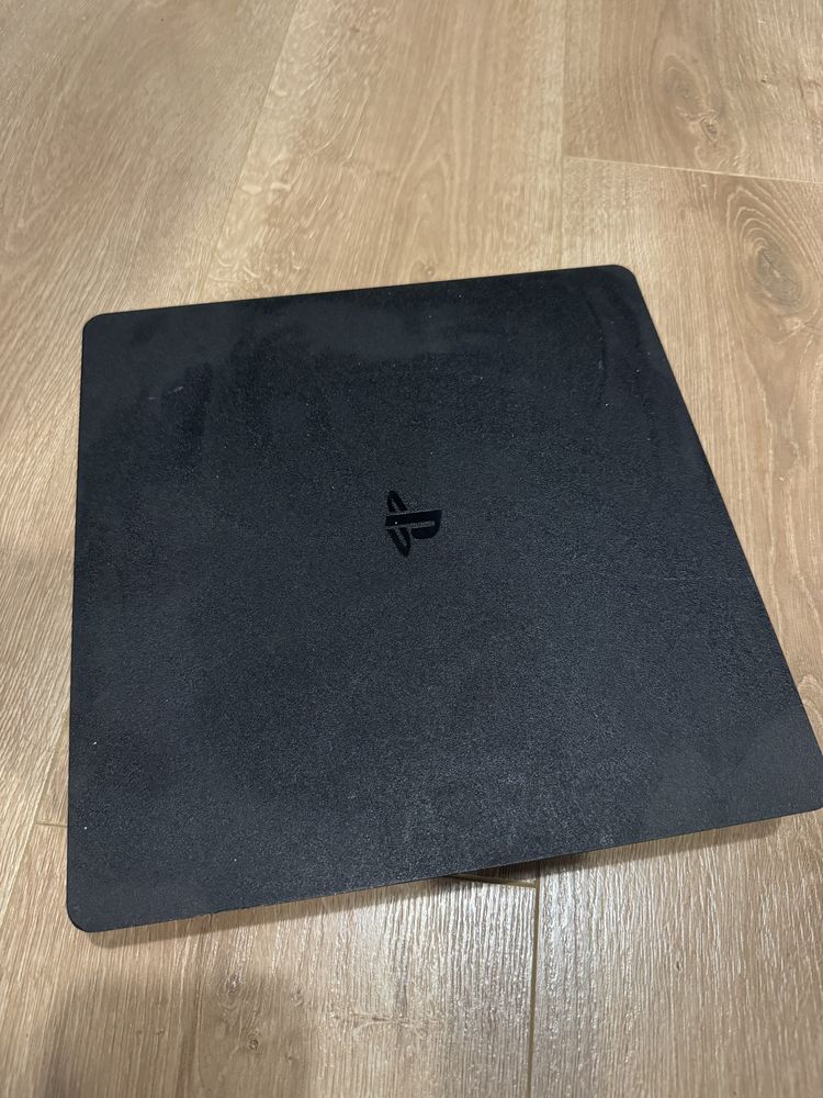 Ps4 срочно продаю