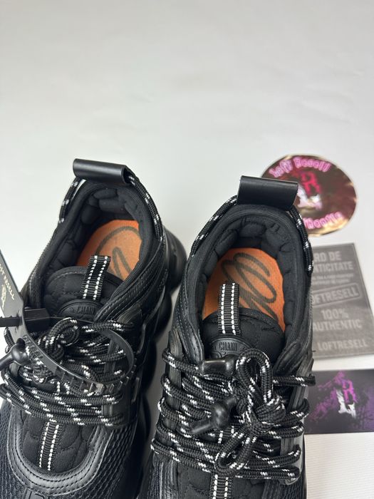 Versace chain reaction black , size 40 fit 40-41