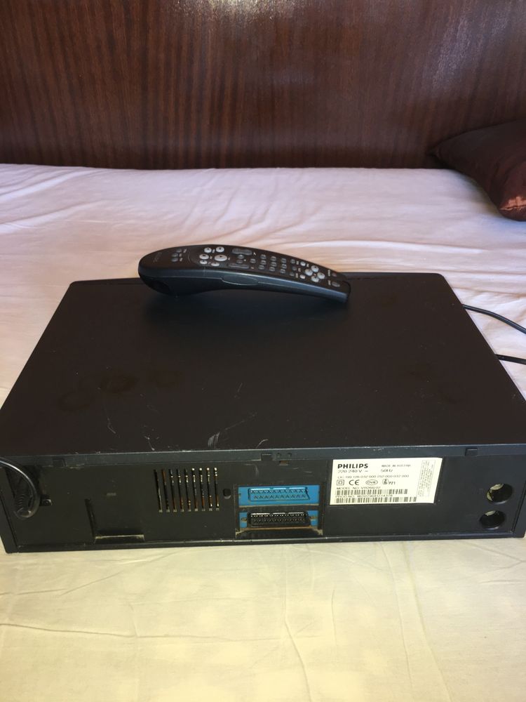 Видеорекордер PHILIPS VR 266