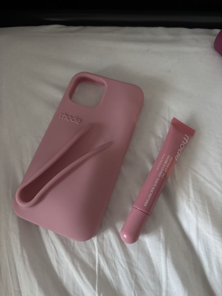 Калъф+гланц на rhode за iphone 15