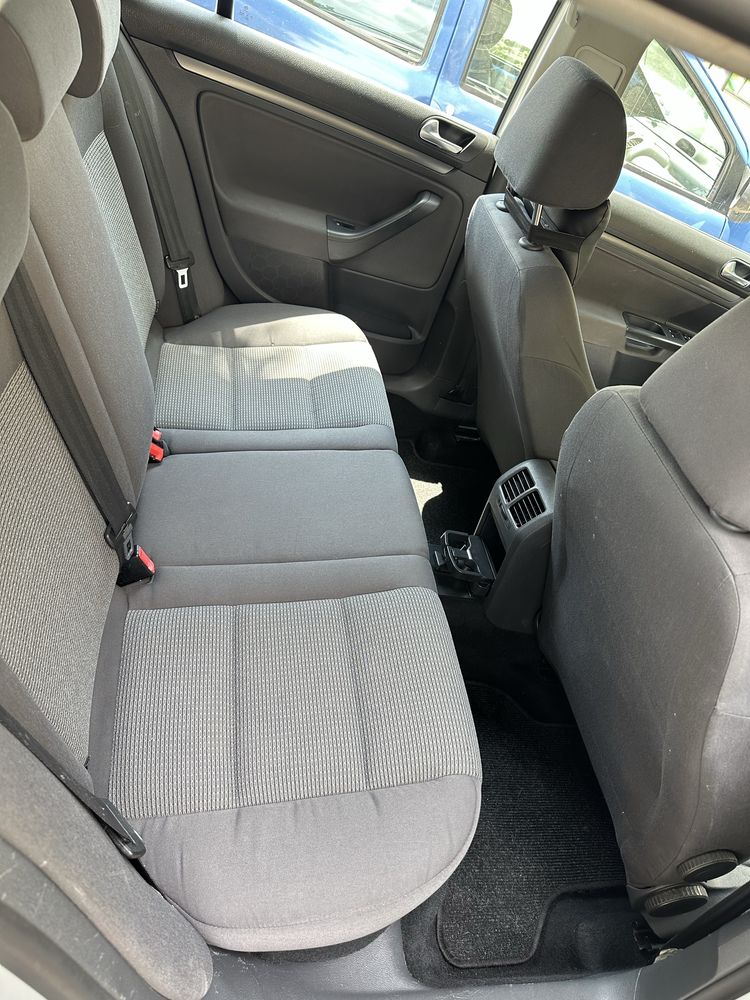 Golf 5 Variant 1.9 TDI 2009г