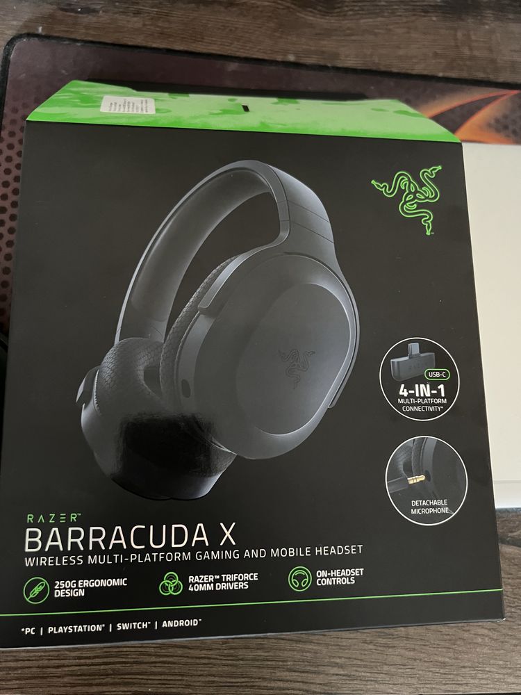 Безжични слушалки Razer Barracuda X