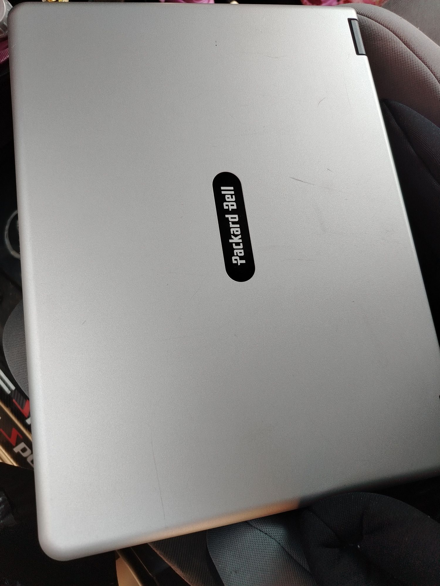Packard bell        .