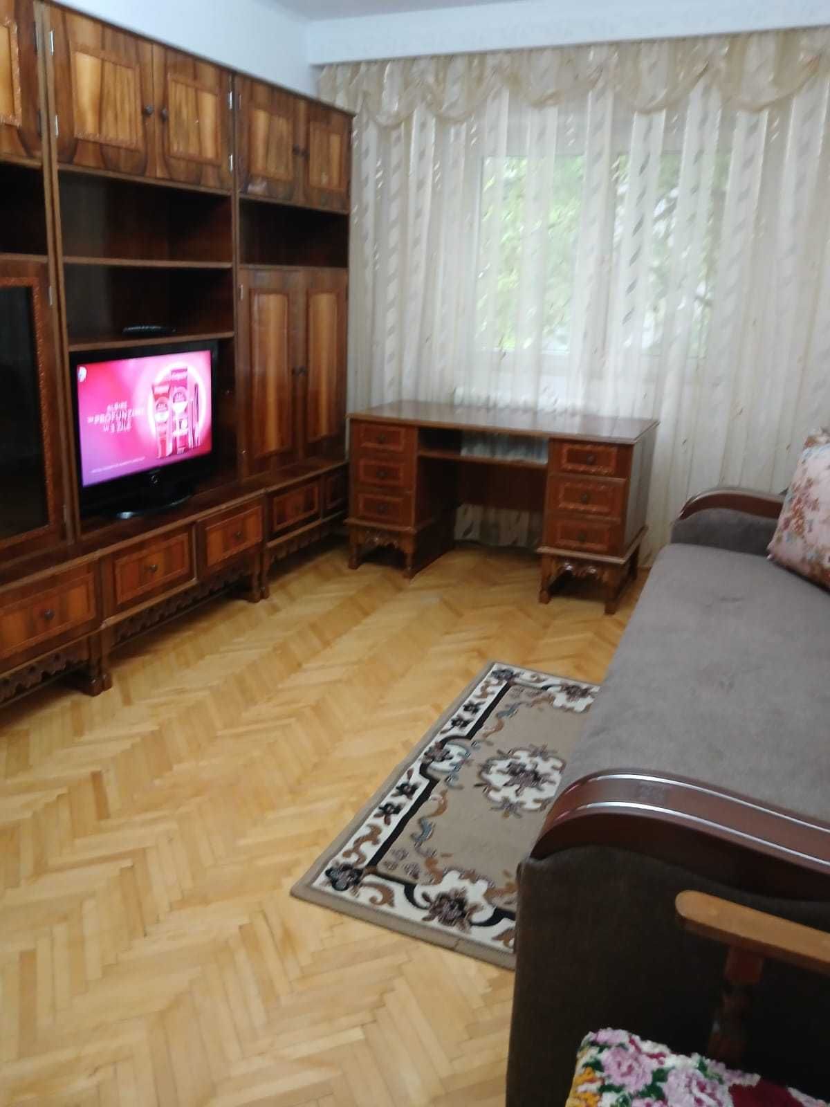 Inchiriez 1 cameră