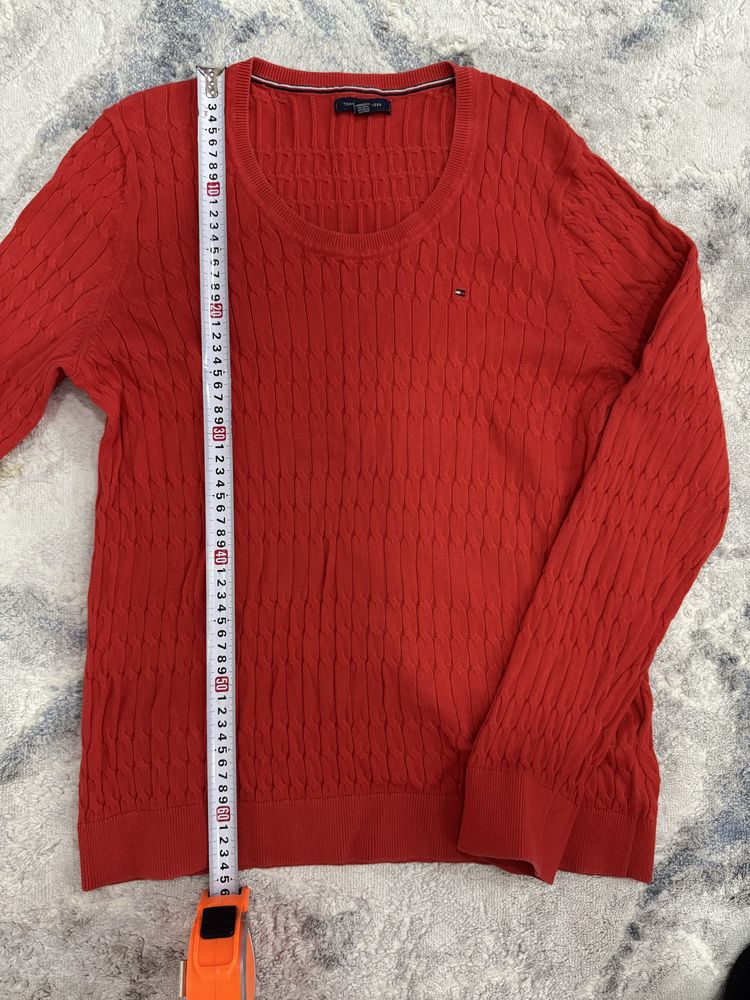 Свитер на весну Tommy Hilfiger размер L