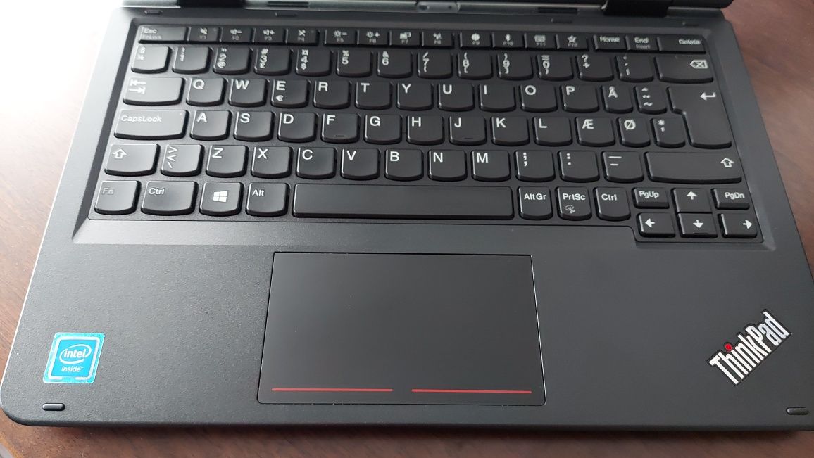 Lenovo Yoga 11e gen5 impecabil, pentru pretențioși diagnoza