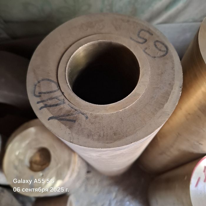 Латун сыпучи бронзивый фтулки