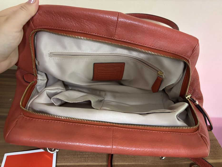 Чанта Coach с касова бележка и сертификат