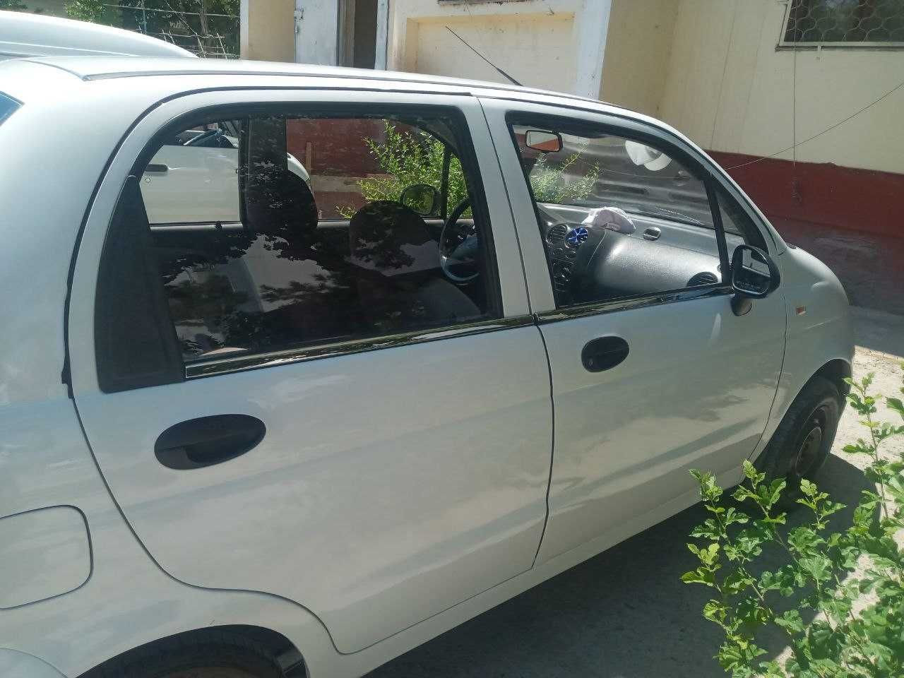 Matiz 2009 srochna sotiladi 4200$