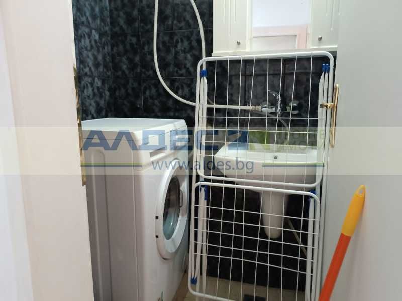 Дава се под наем Тристаен апартамент в София, Център - 98 кв.м за 765 € - Снимка #9