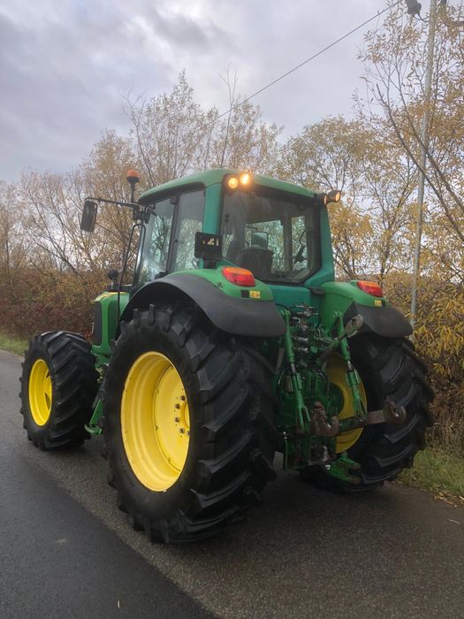 Tractor John Deere 6820