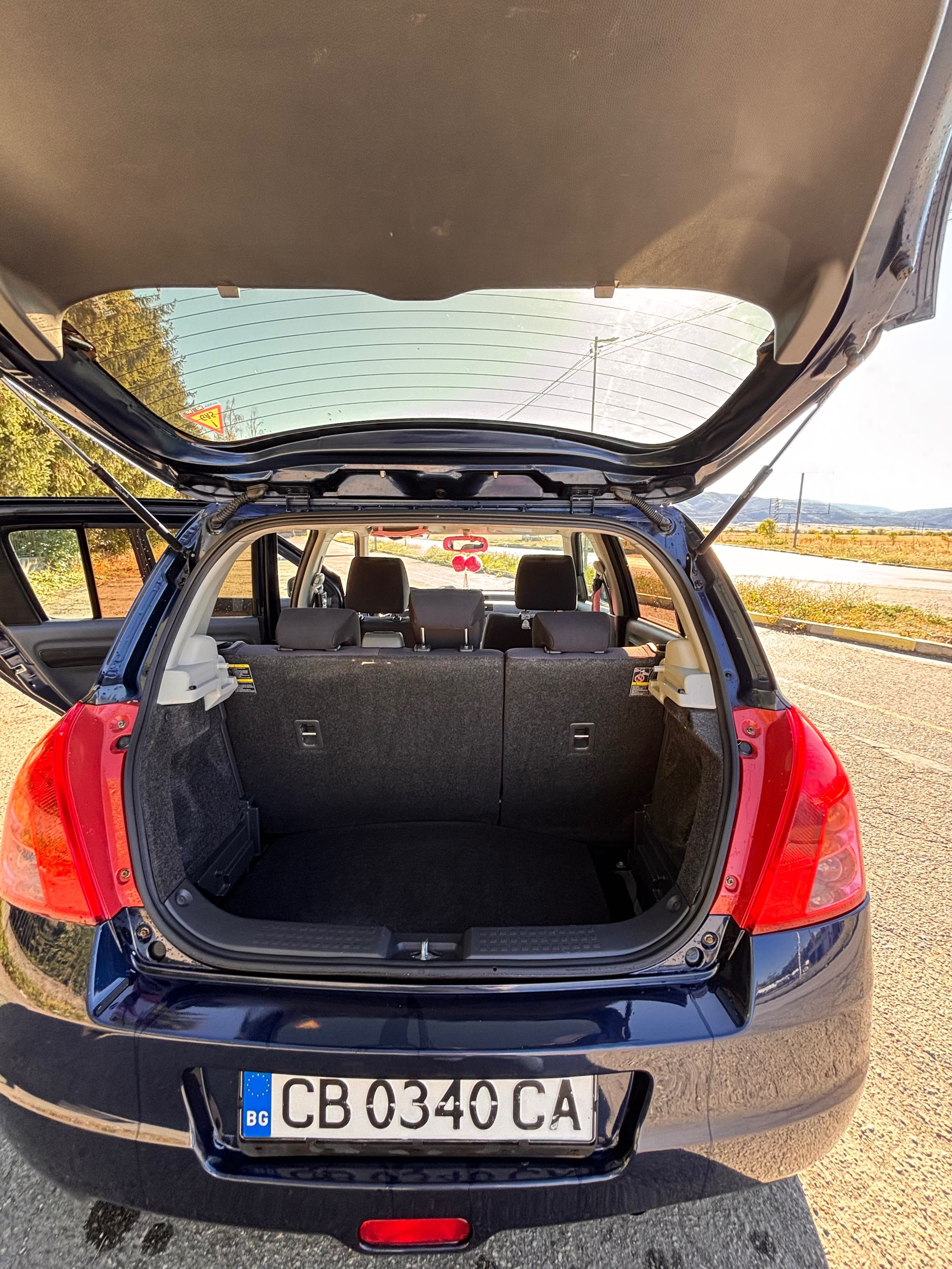 Продавам Suzuki Swift 4x4