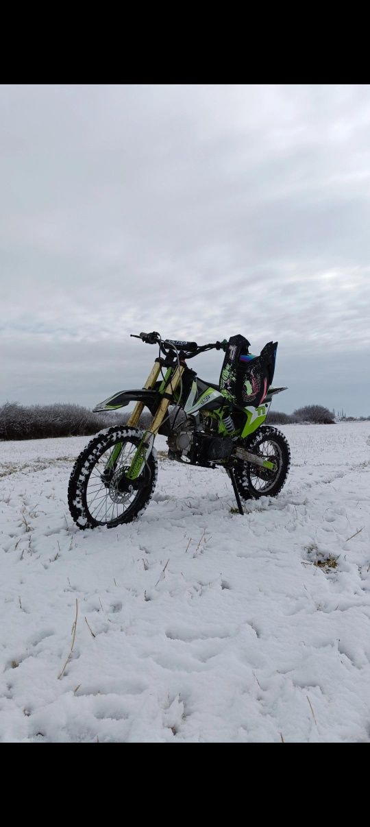 Cross 125 ,4t Ultra