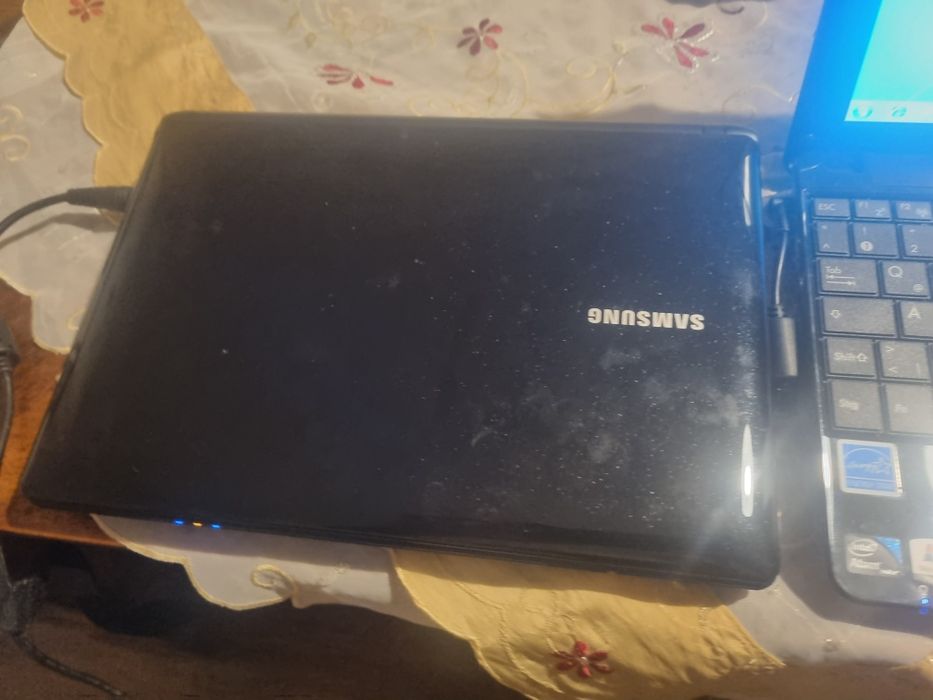 Mini Laptop 10 inch Samsung si Asus Eepc