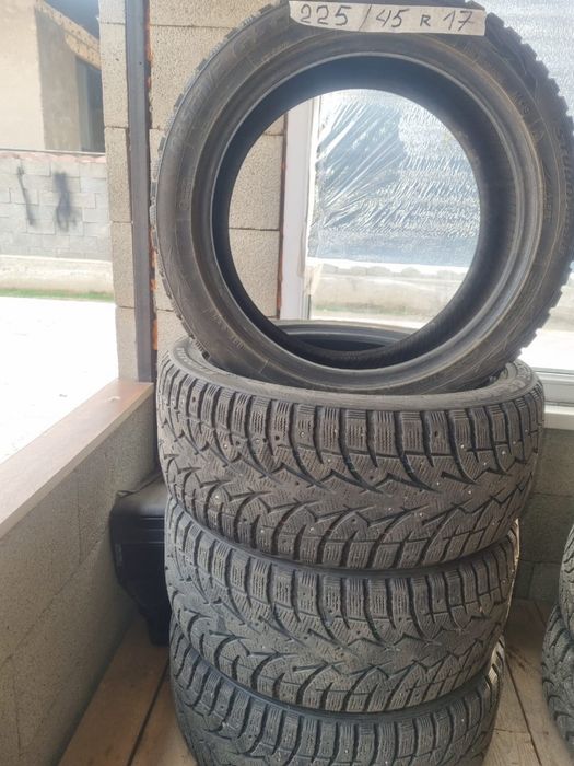 Продается зимняя б/у резина