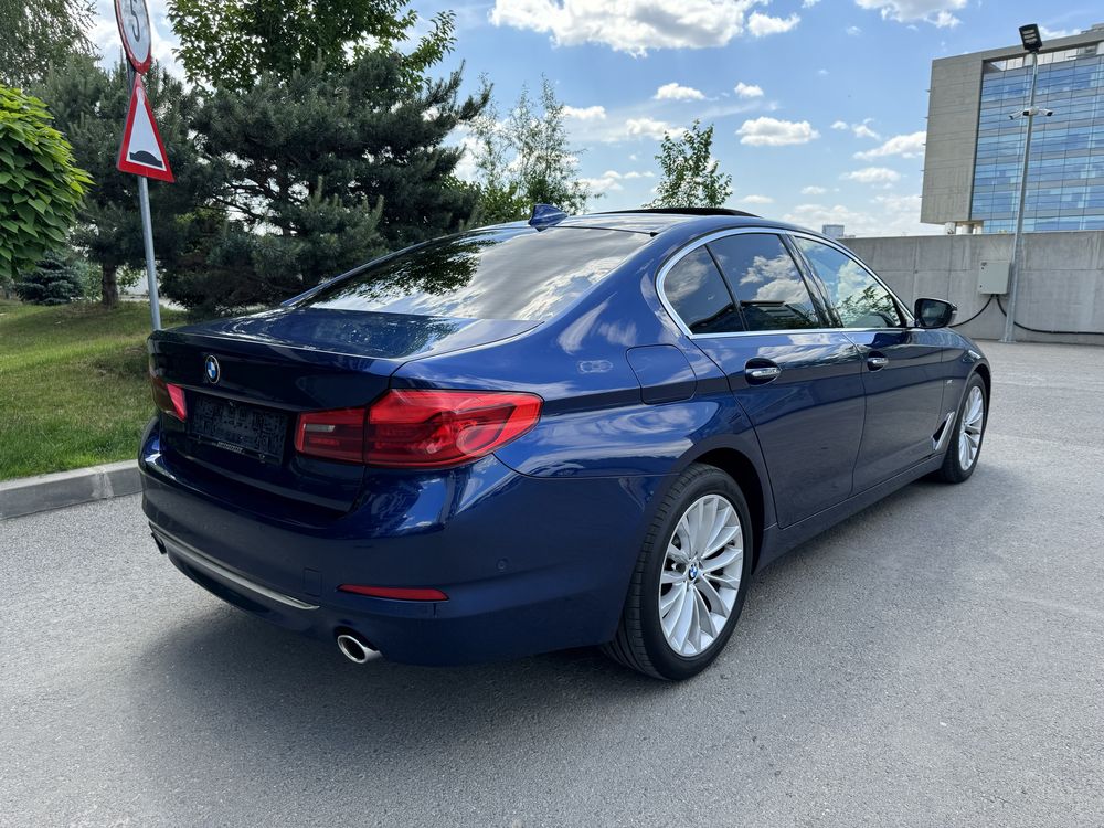 2018 BMW 520 xDrive LUXURY