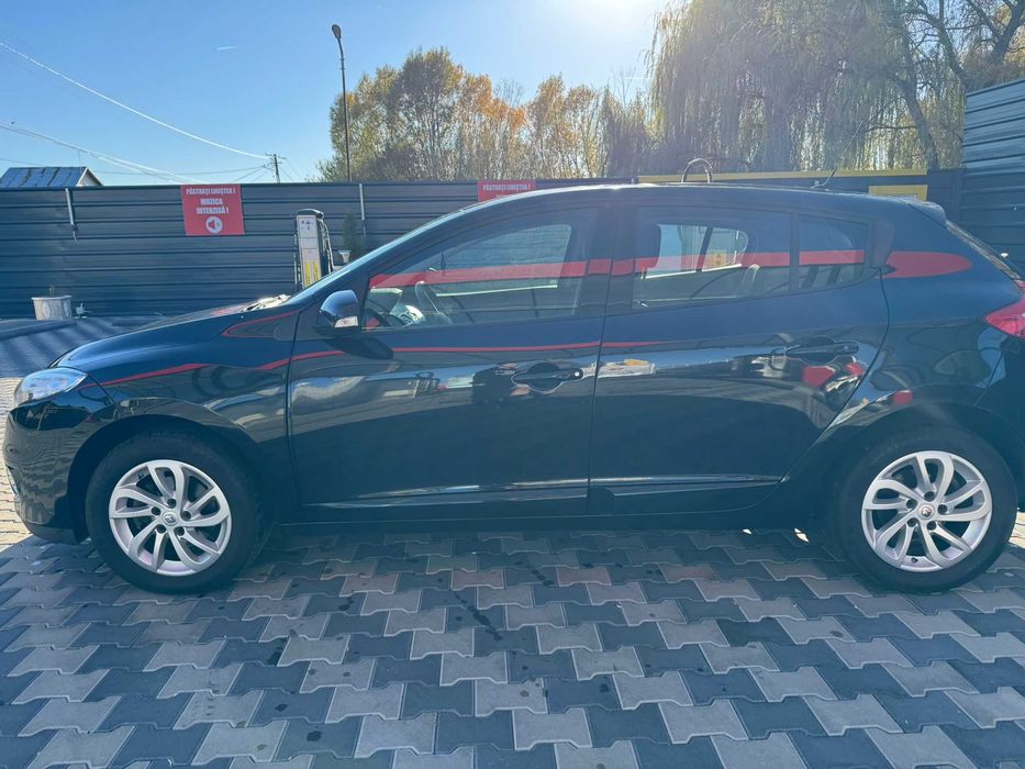 RENAULT MEGANE 3 - 1.2 TCE - Hatchback