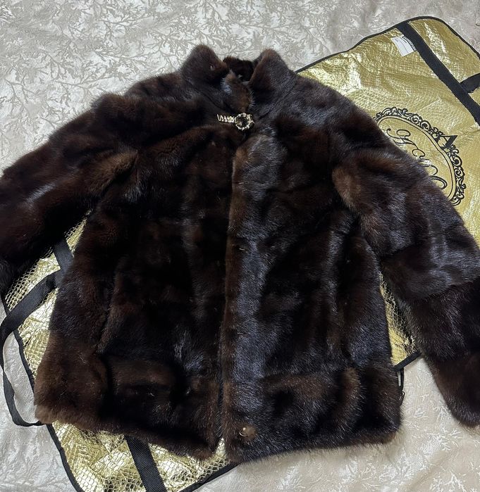 Продам Норковую шубу