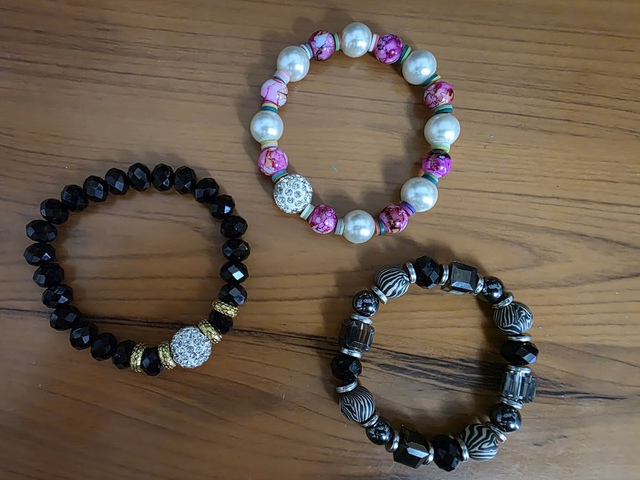 Продаю новые браслеты на руку