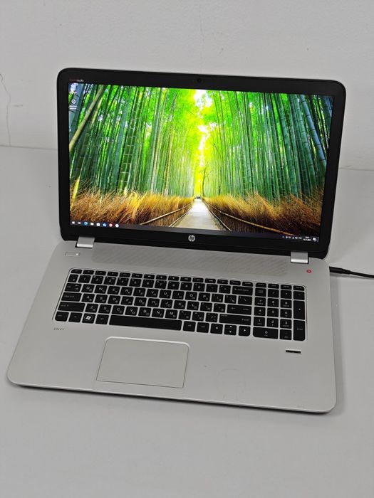 Ноутбук HP Envy 17