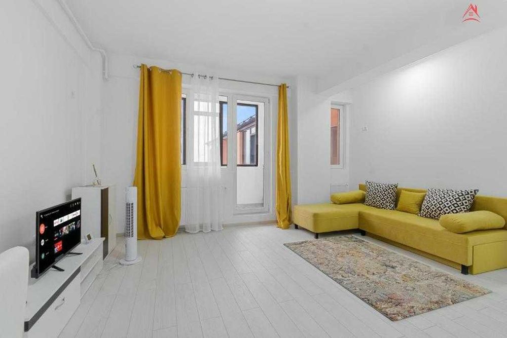 Sunny Yellow Apartment - Penthouse, Aer Conditionat, Free Parking