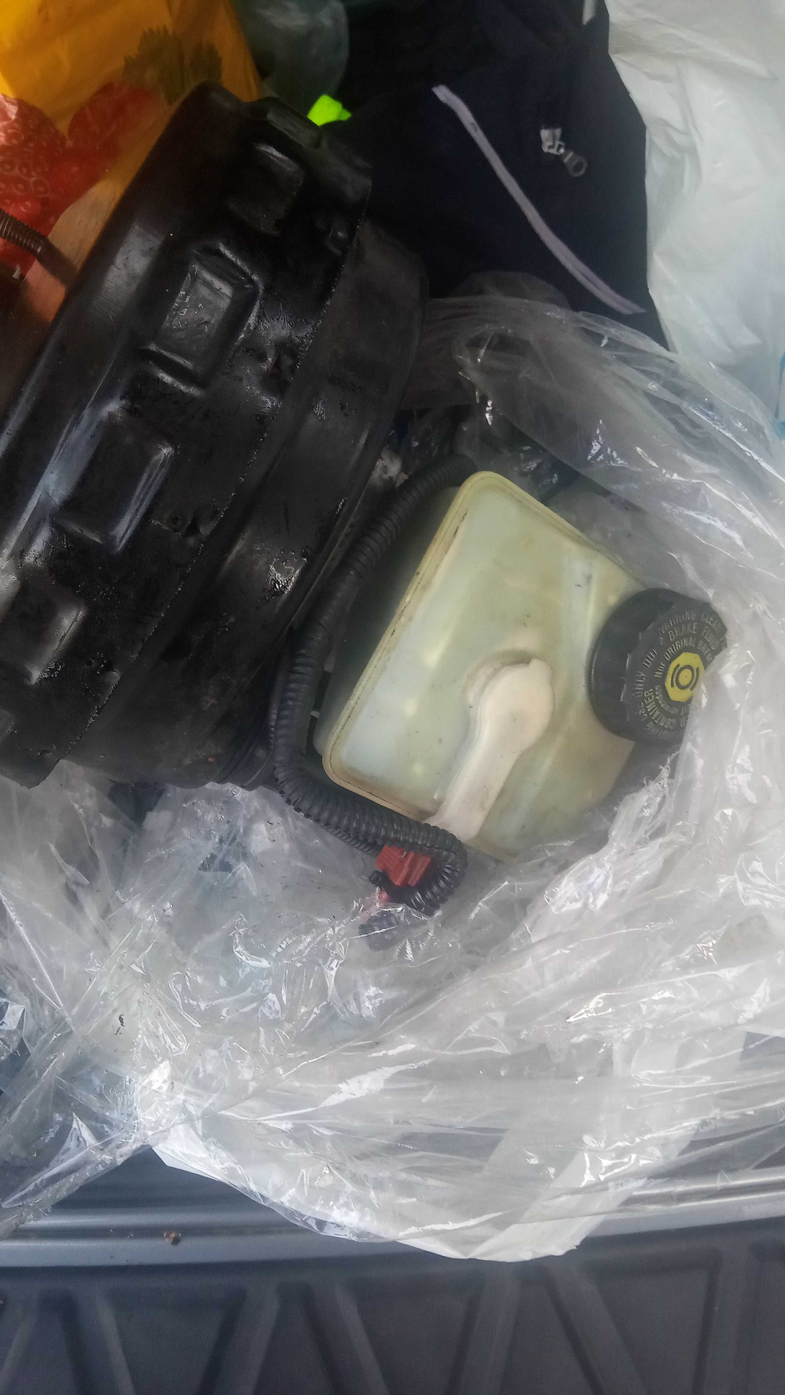 Серво усилвател за Волво V70 2.5 tdi.