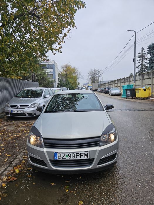 Vând Opel Astra H