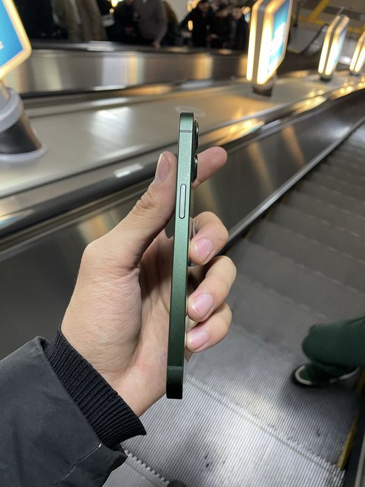 iPhone 13 в идеальном состоянии 128Gb