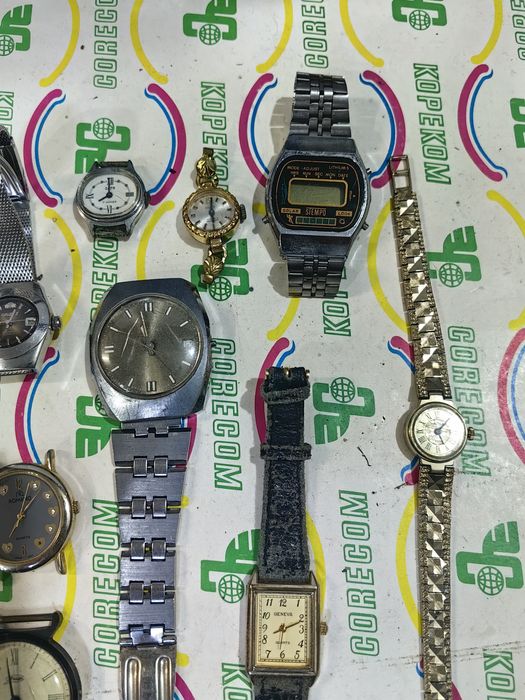 Лот от 15 часовника