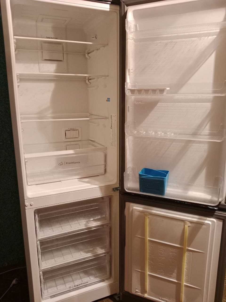 Продам холодильник б/у