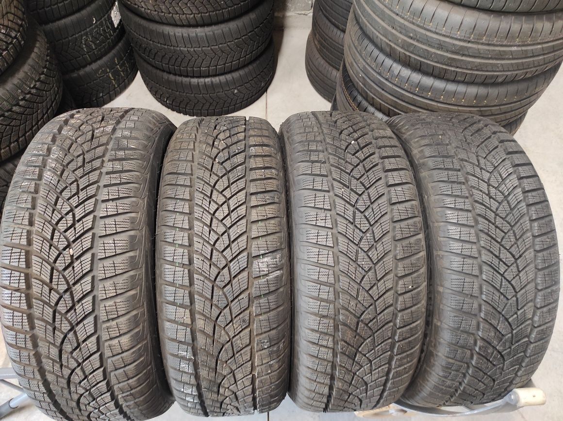 225 55 17 Goodyear 4бр.