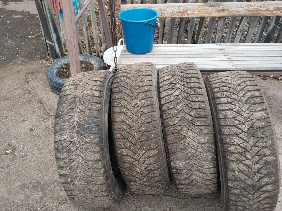 Продам резину зима.