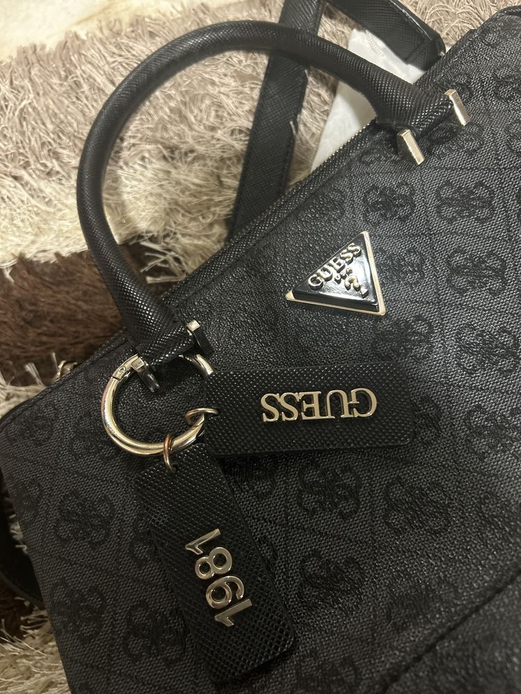 Bolsa Satchel Guess Logo Lux - Дамска Чанта - еко кожа