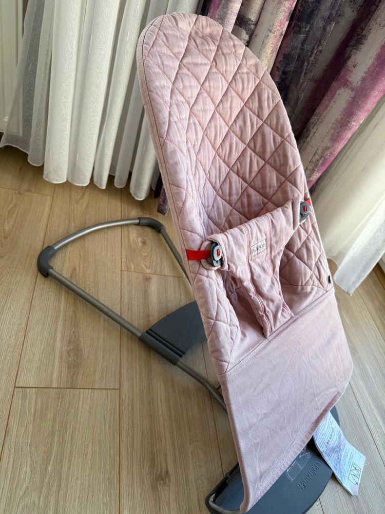 Balansoar pentru copii BabyBjorn Bliss dusty pink