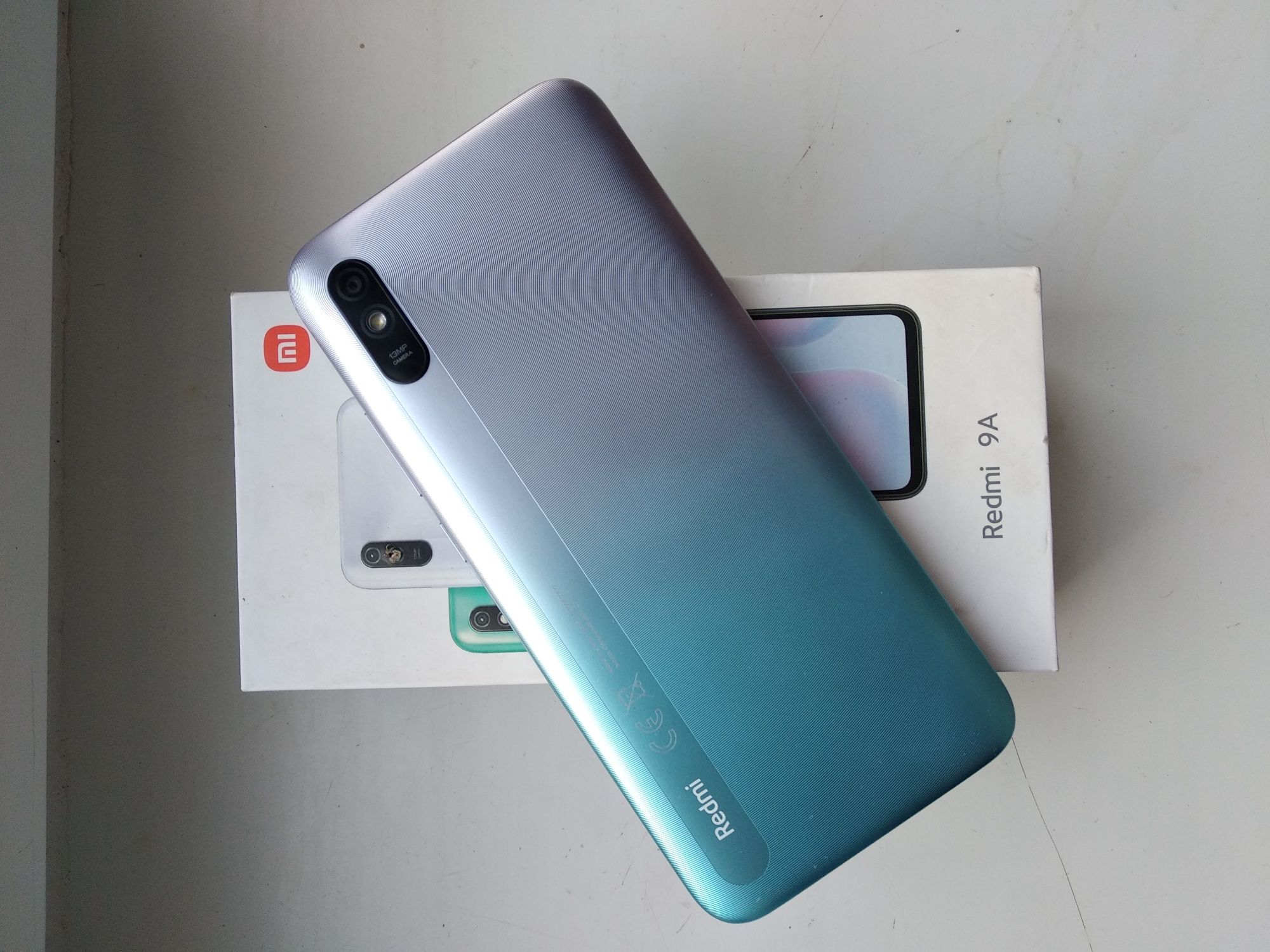 Redmi 9A telefon 2 oy ishlatilgan 32 gb toza tiniq qirilgan joyi yoʻq