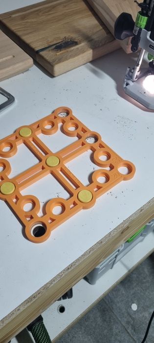 Șablon găuri Bench Dog / MFT – universal 19–20 mm (printat 3D)