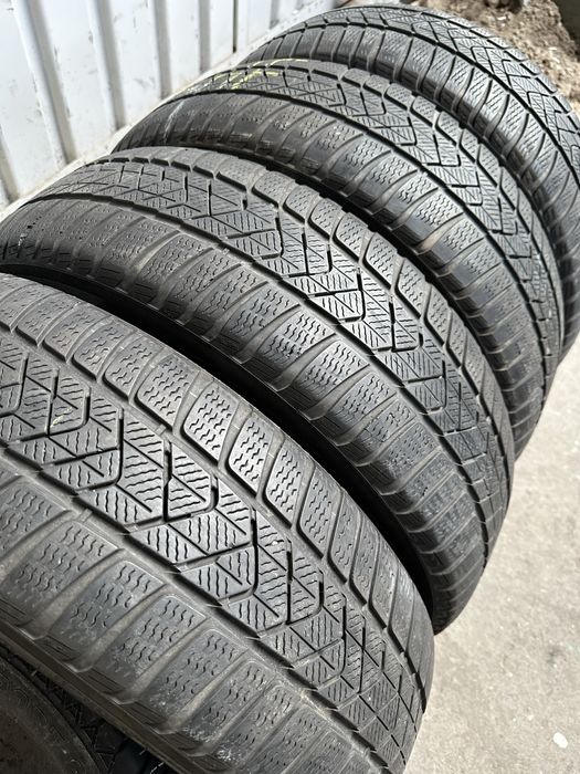 Set anvelope 225/60 R18 PIRELLI iarnă (m+s) Run Flat