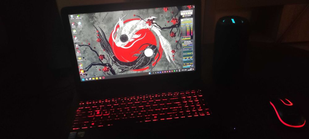 Лаптоп Asus + Bluetooth колонка Zealot + мишка