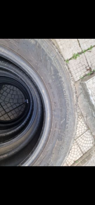 Зимни гуми 215/65r16