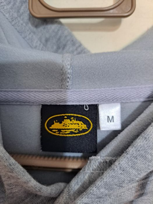 Продавам суйчър Corteiz