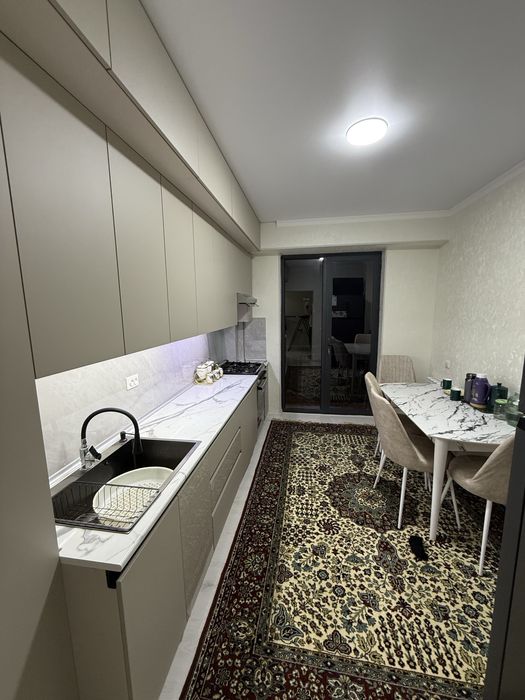 Урганч сити 3 хонали 74 кв квартира сотилади