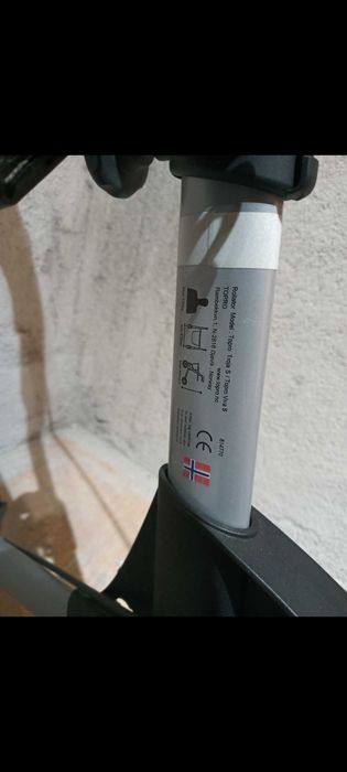 Cadru de mers bătrâni rolator pliabil