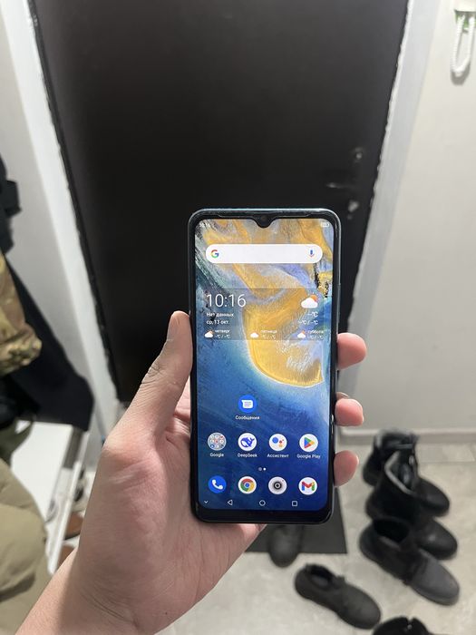 ZTE A71 смартфон